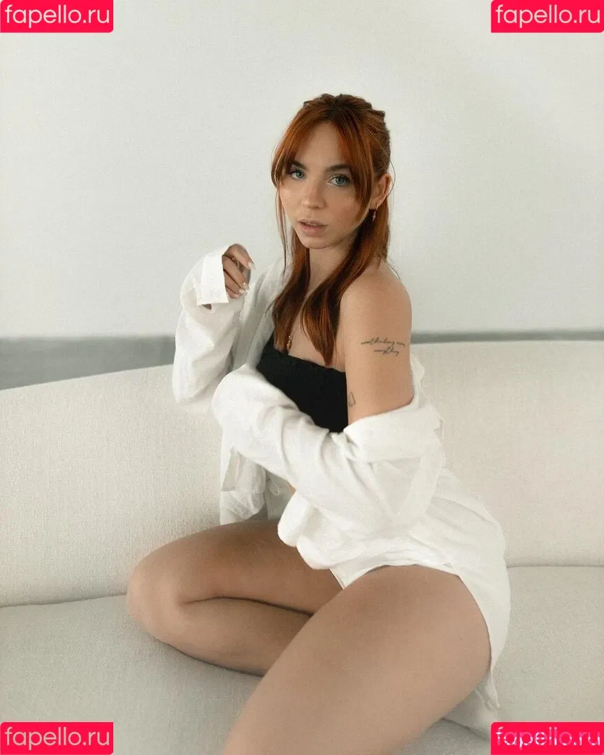 Nika Sophie Onlyfans Photo Gallery 