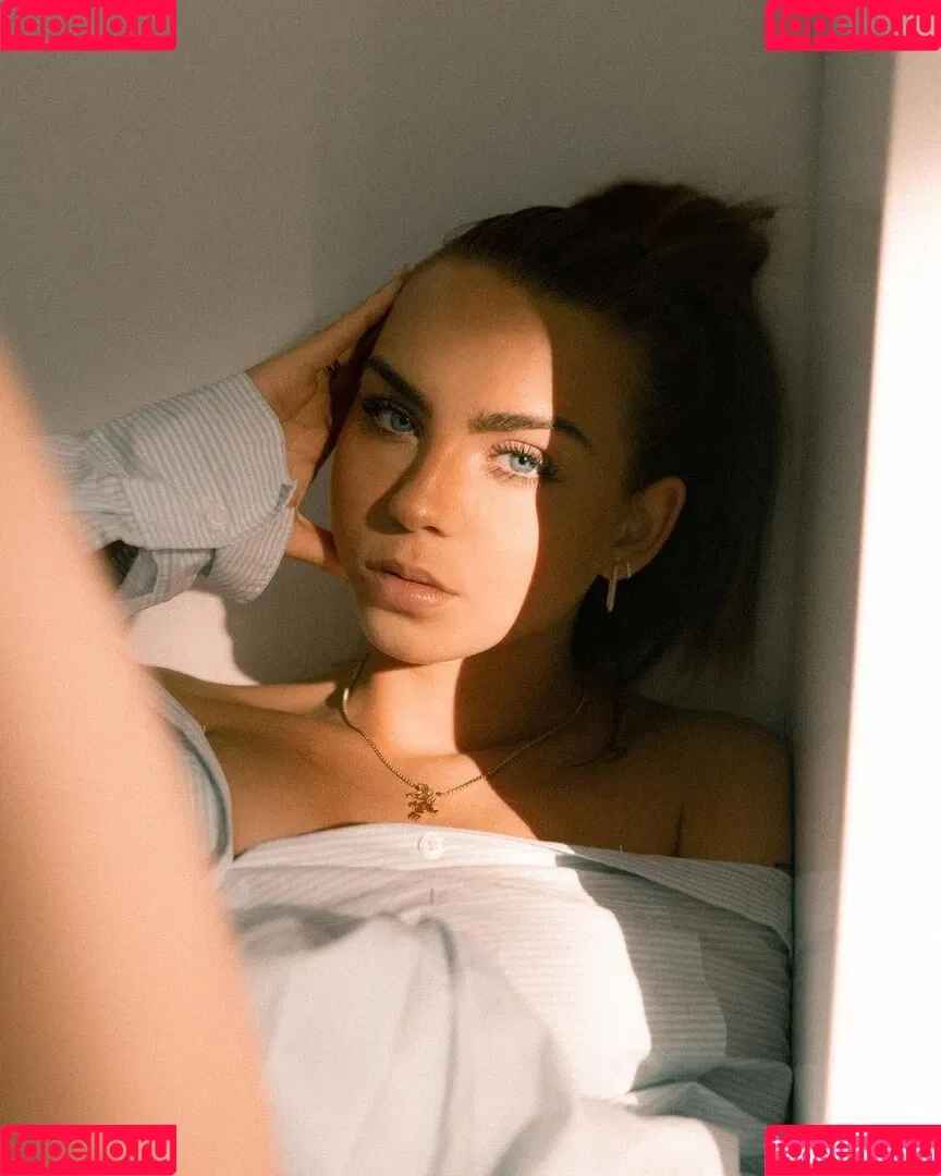 Nika Sophie Onlyfans Photo Gallery 