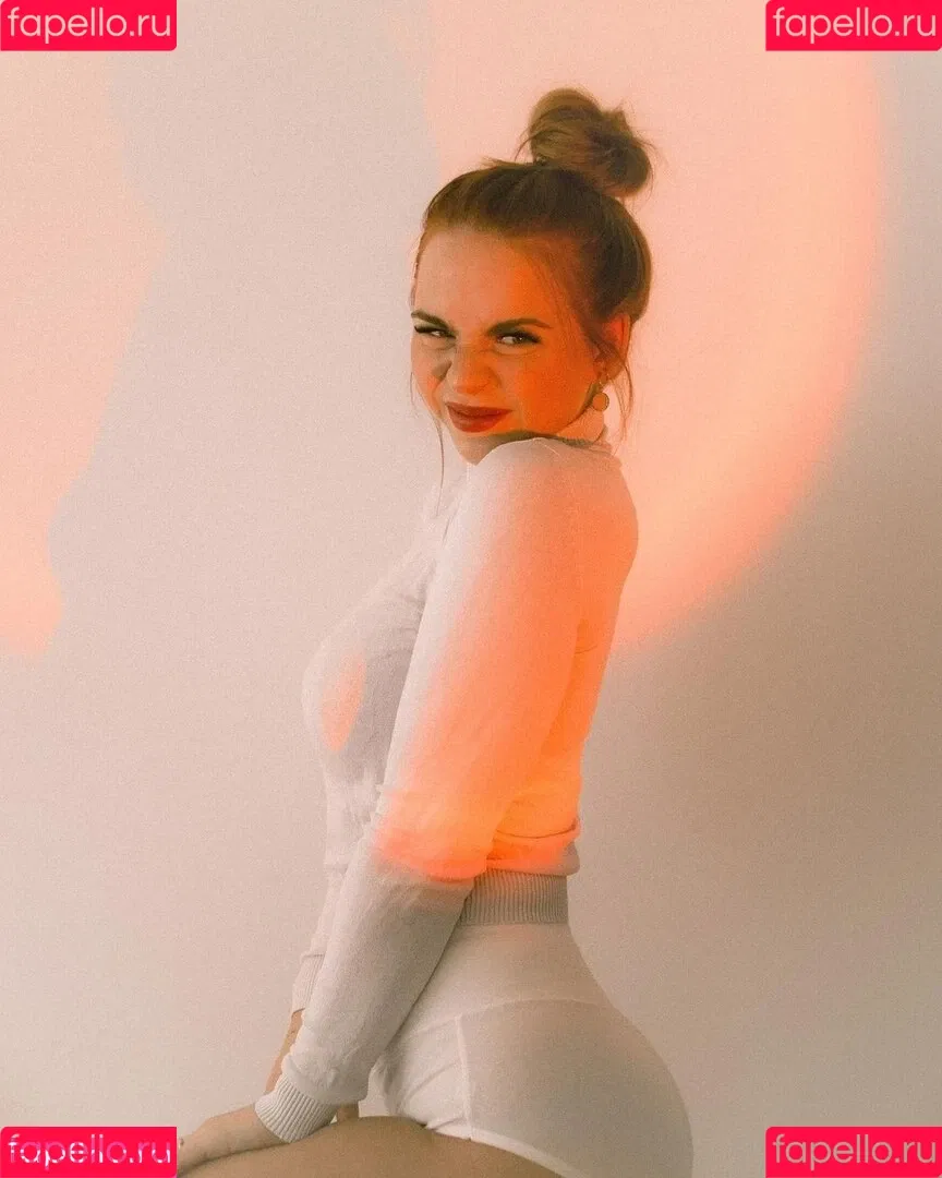 Nika Sophie Onlyfans Photo Gallery 