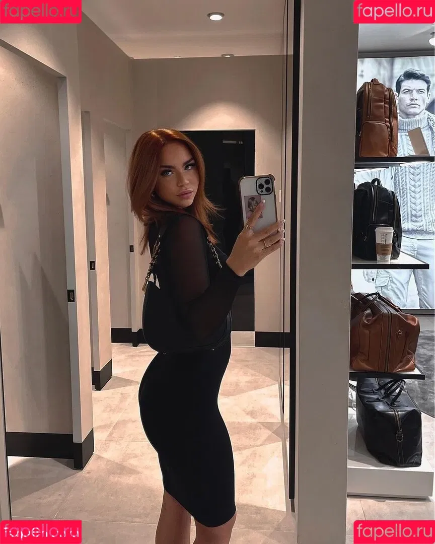 Nika Sophie Onlyfans Photo Gallery 
