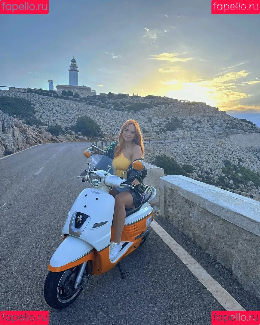 Nika Sophie Onlyfans Photo Gallery 