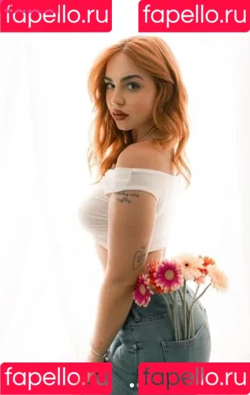 Nika Sophie Onlyfans Photo Gallery 