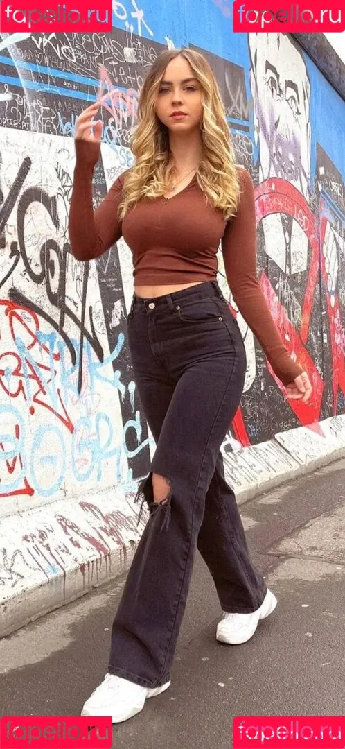Nika Sophie Onlyfans Photo Gallery 