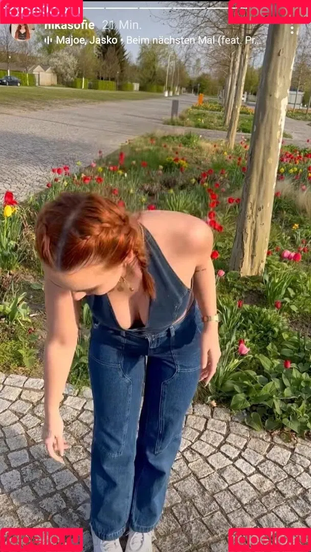 Nika Sophie Onlyfans Photo Gallery 