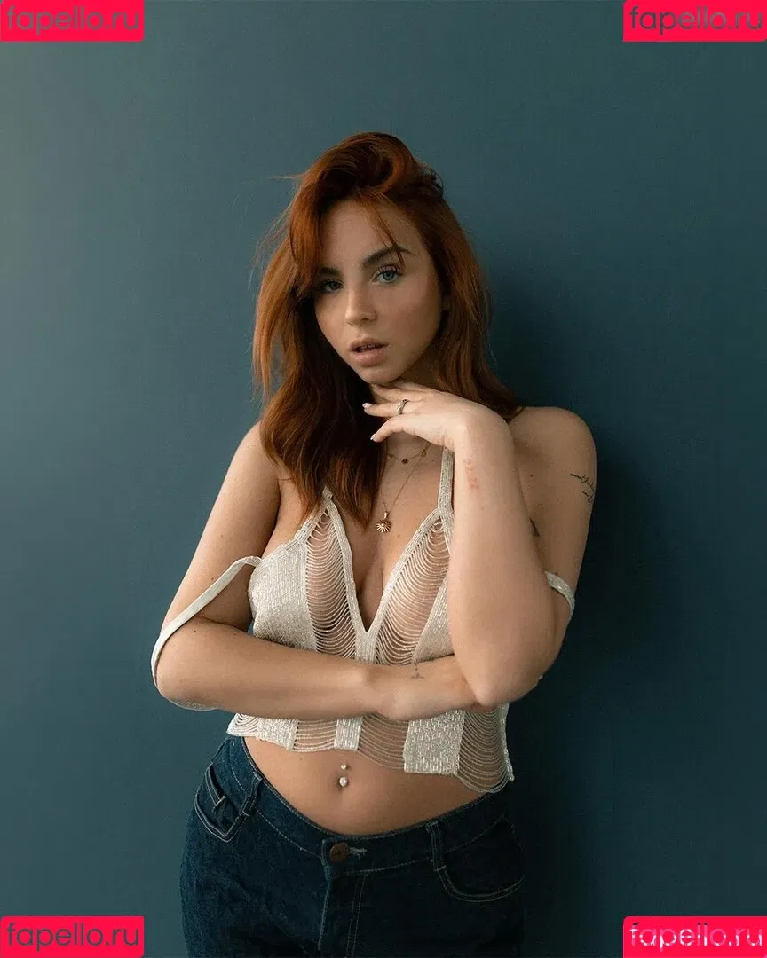 Nika Sophie Onlyfans Photo Gallery 