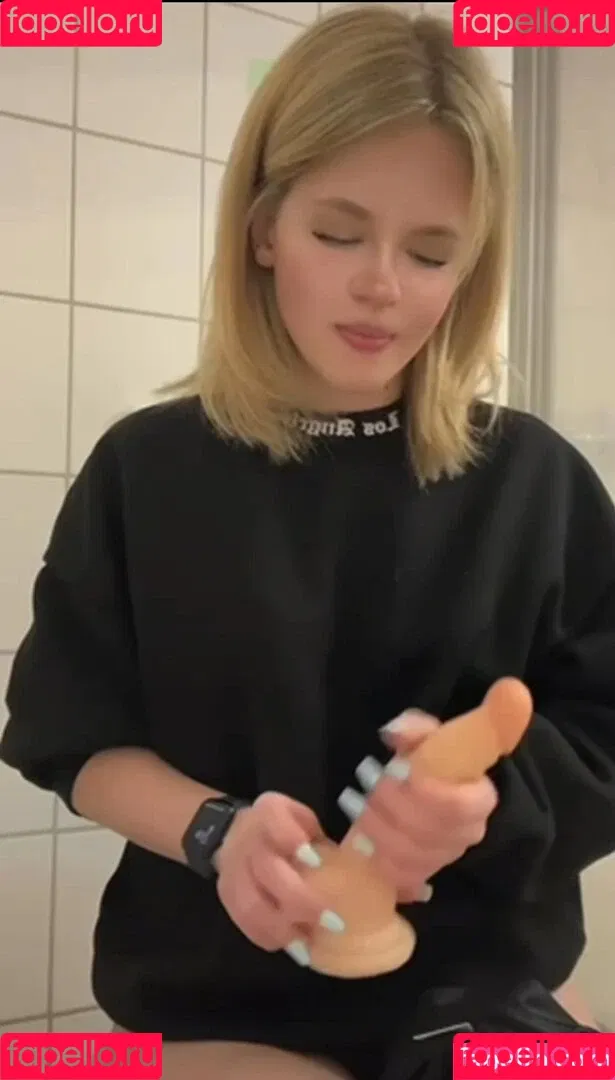 Cupcax Onlyfans Photo Gallery 