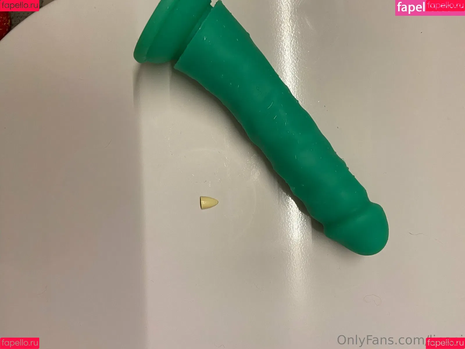 linapi Onlyfans Photo Gallery 