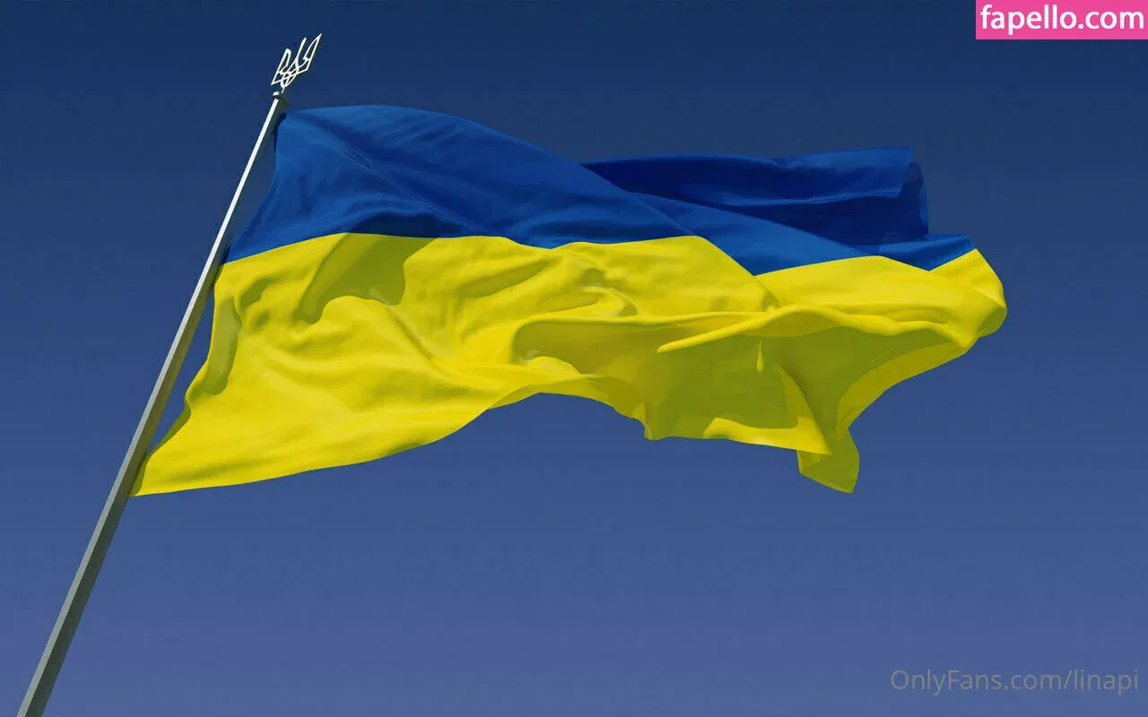 linapi Onlyfans Photo Gallery 