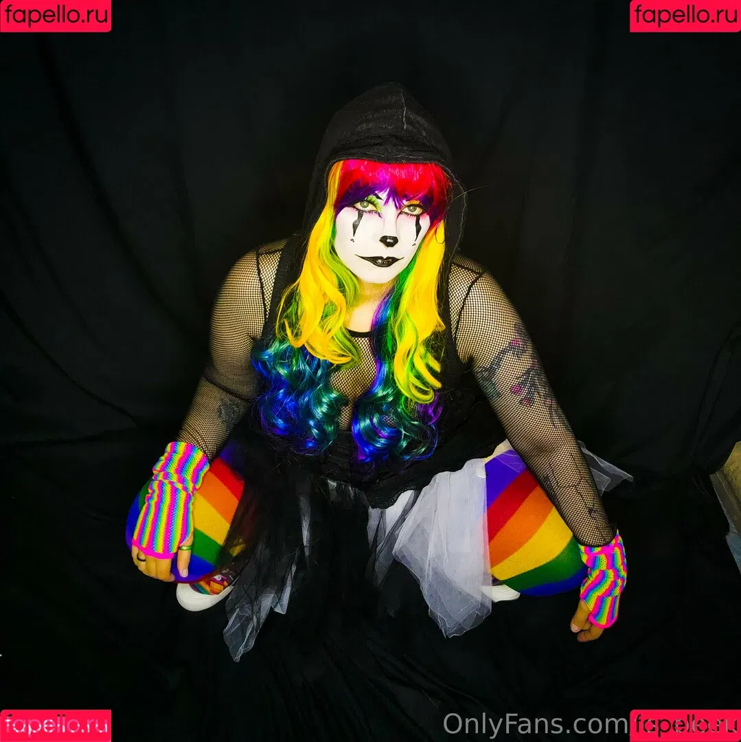 ls_peek Onlyfans Photo Gallery 