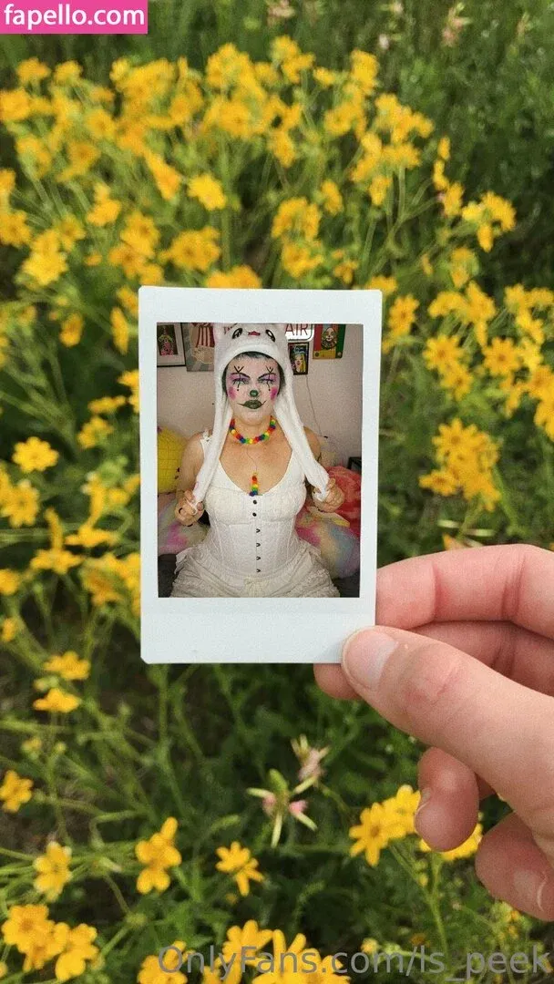 ls_peek Onlyfans Photo Gallery 