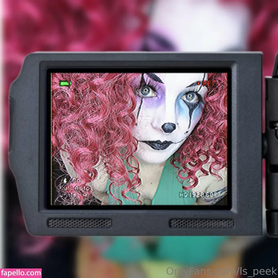 ls_peek Onlyfans Photo Gallery 