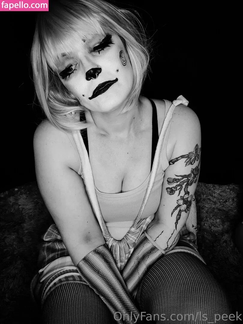 ls_peek Onlyfans Photo Gallery 