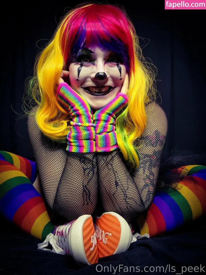 ls_peek Onlyfans Photo Gallery 