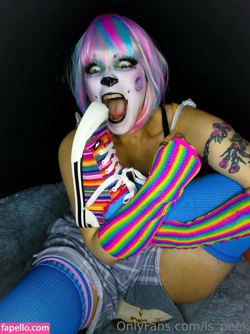 ls_peek Onlyfans Photo Gallery 