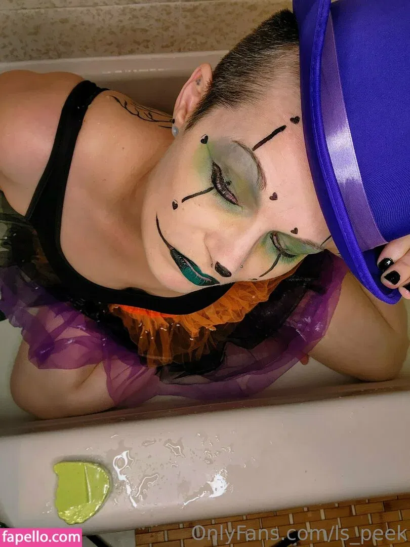 ls_peek Onlyfans Photo Gallery 