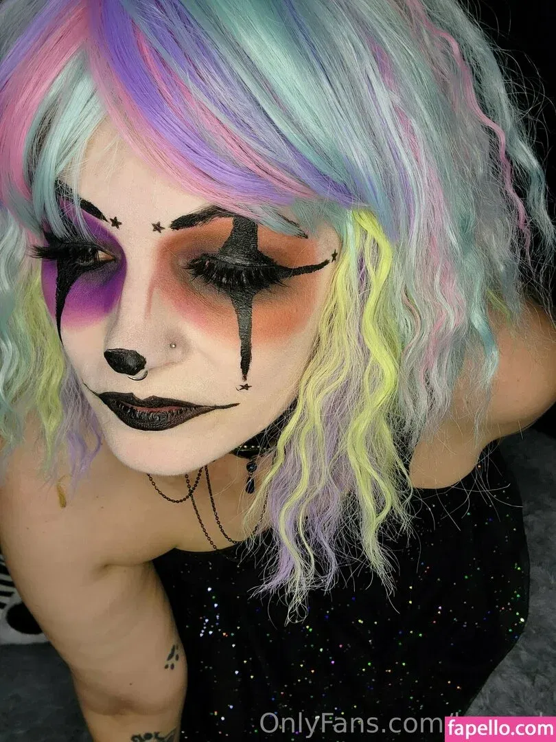 ls_peek Onlyfans Photo Gallery 