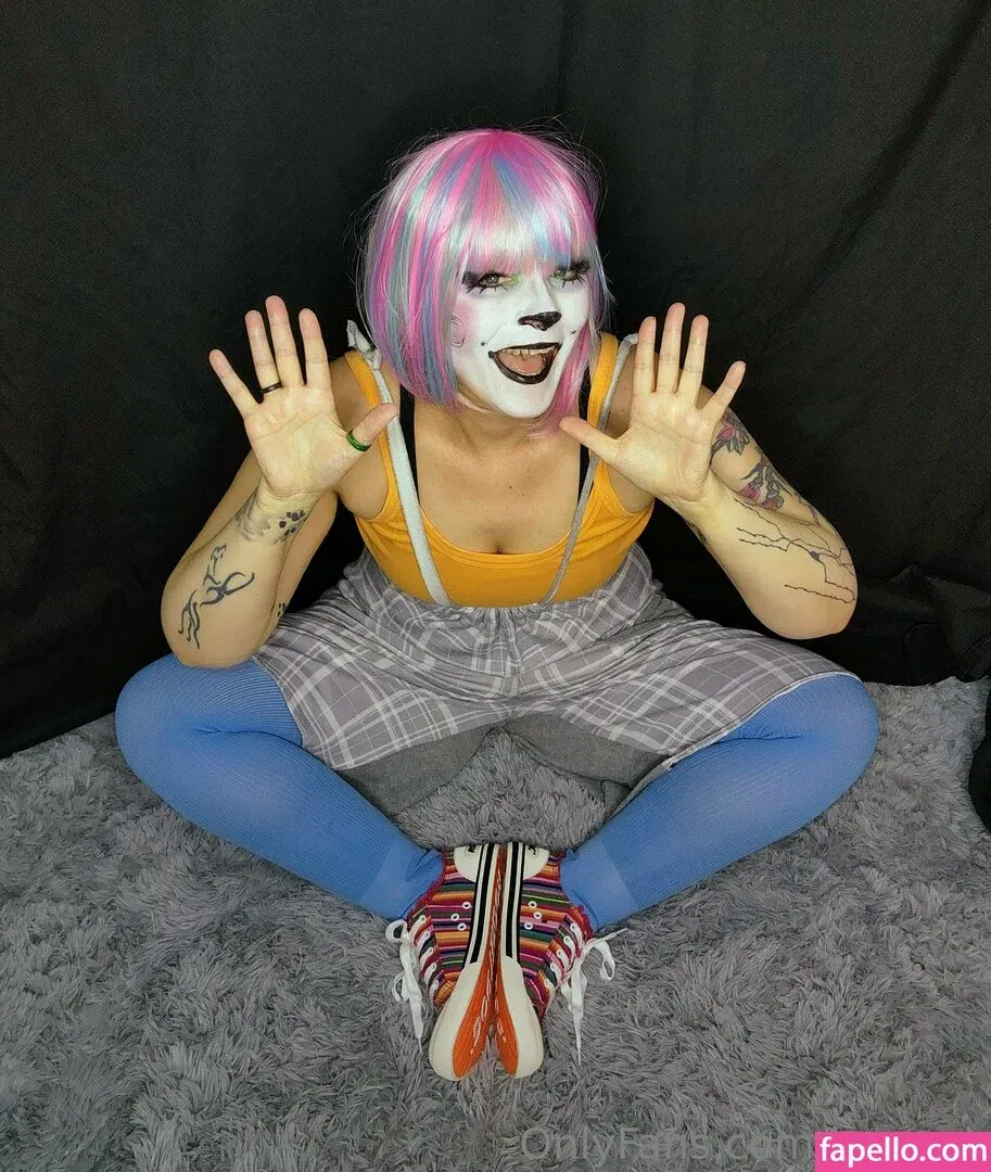 ls_peek Onlyfans Photo Gallery 