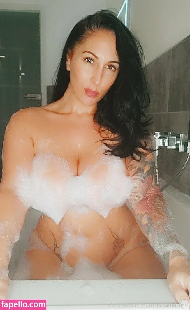 hotwifeadriana Onlyfans Photo Gallery 