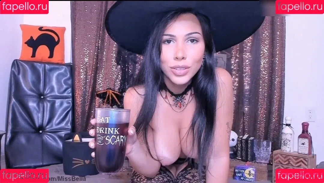 Miss Bella Brookz Onlyfans Photo Gallery 