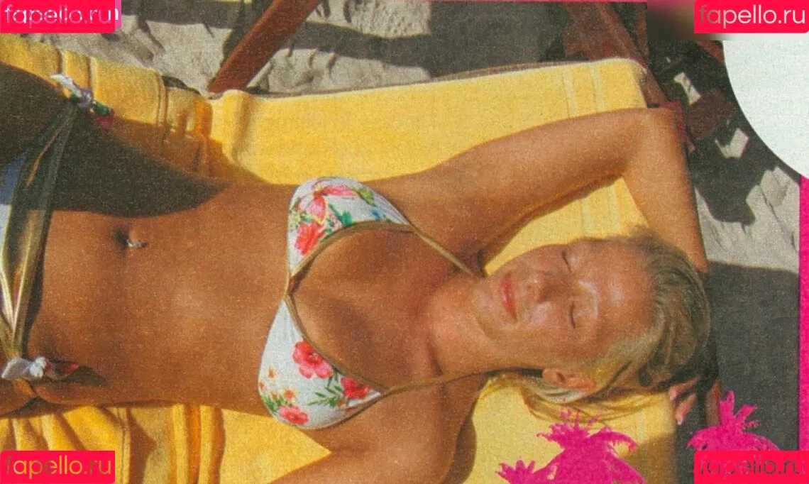 Gülcan Kamps Onlyfans Photo Gallery 