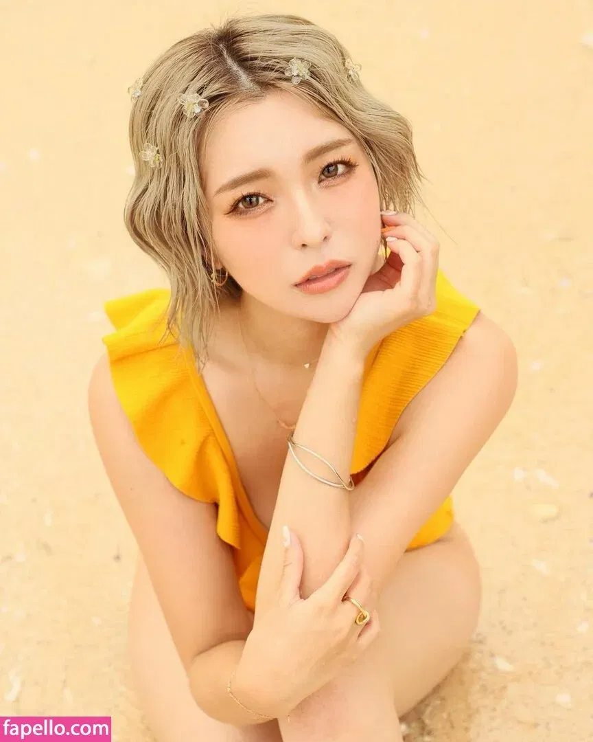 Hitomi_01270 Onlyfans Photo Gallery 