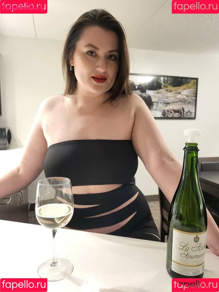 Tori Assins Onlyfans Photo Gallery 