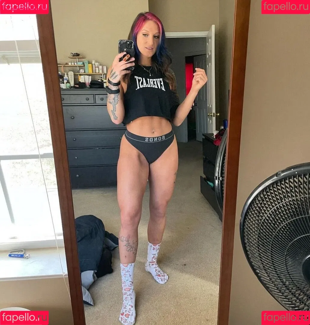 Kris Statlander Onlyfans Photo Gallery 