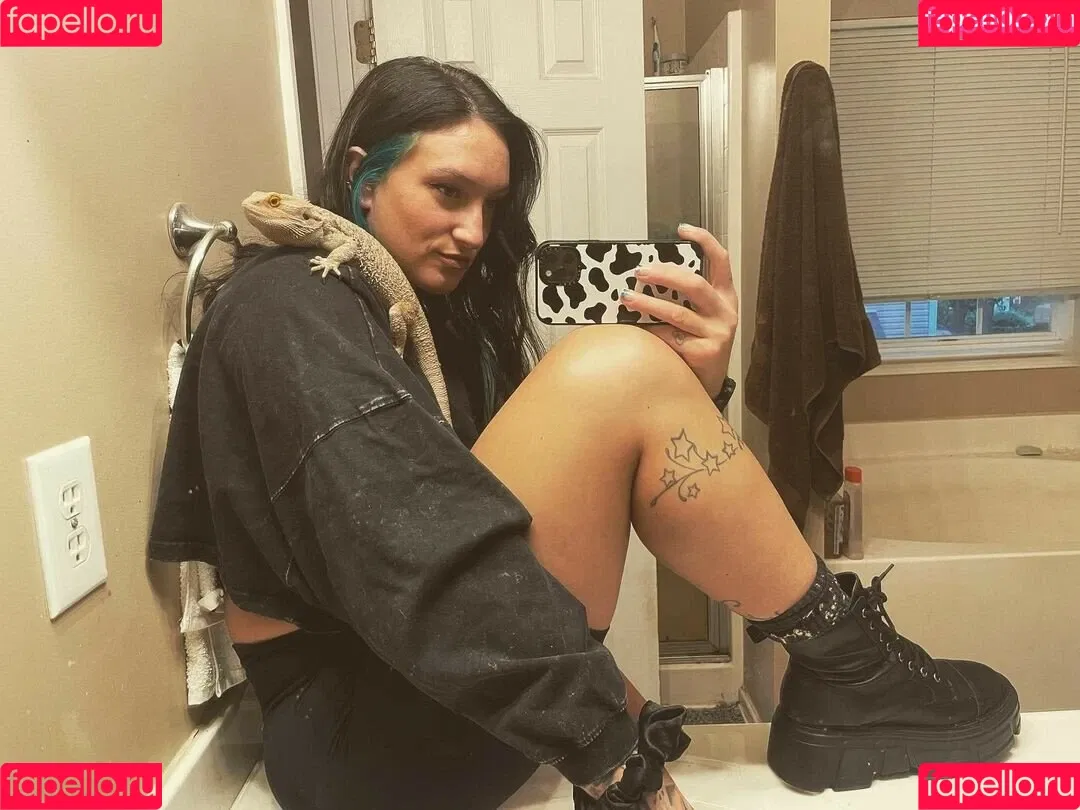 Kris Statlander Onlyfans Photo Gallery 