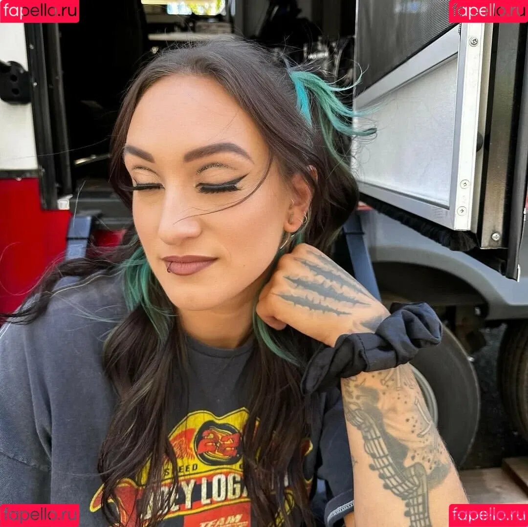 Kris Statlander Onlyfans Photo Gallery 