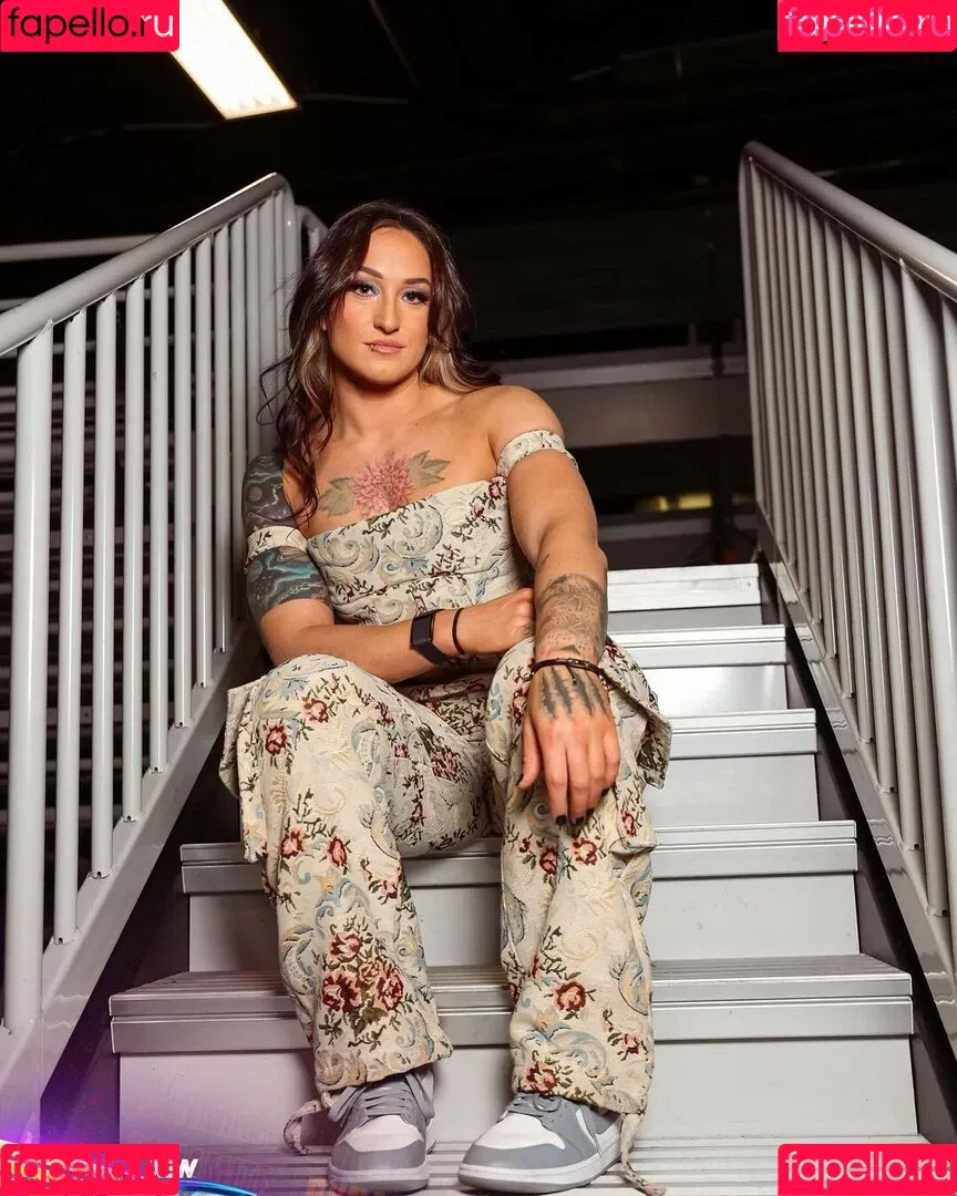 Kris Statlander Onlyfans Photo Gallery 