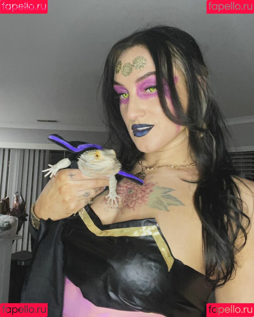 Kris Statlander Onlyfans Photo Gallery 