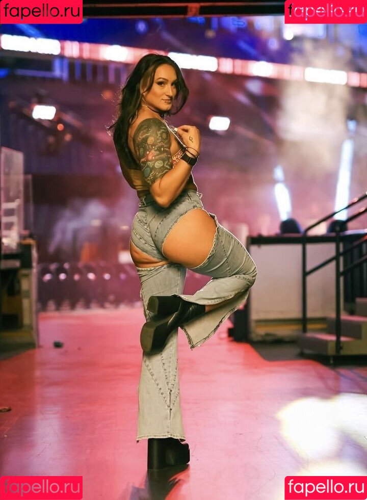 Kris Statlander Onlyfans Photo Gallery 