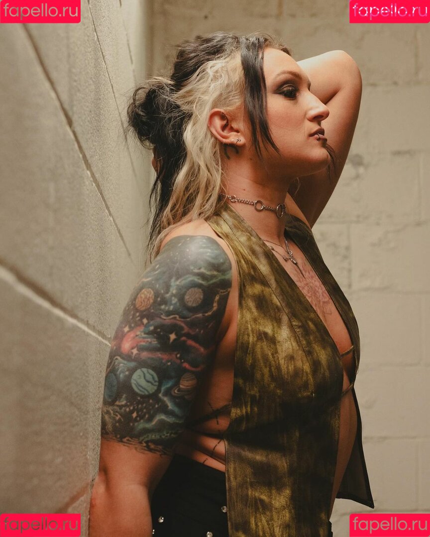 Kris Statlander Onlyfans Photo Gallery 