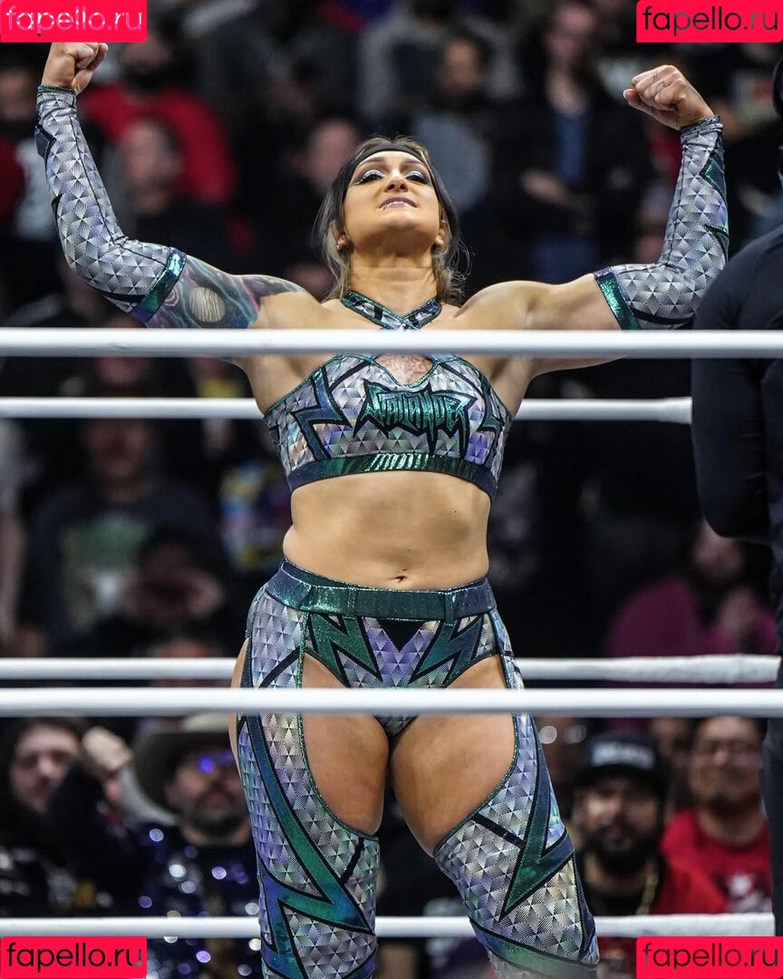 Kris Statlander Onlyfans Photo Gallery 