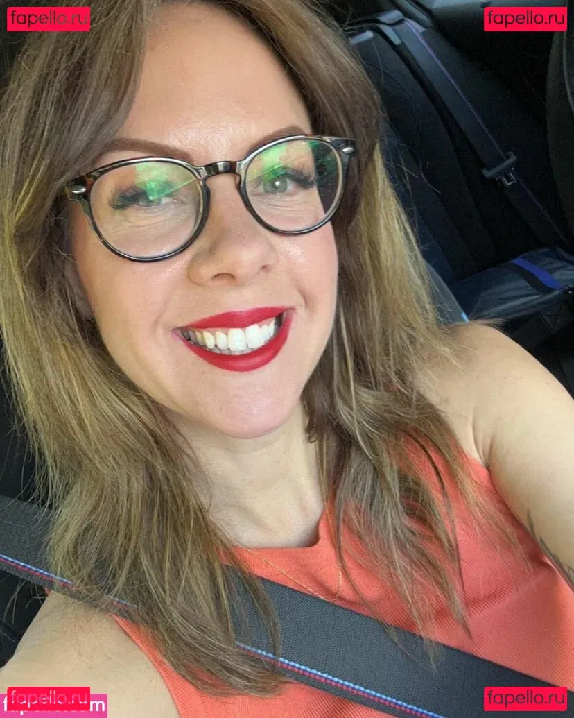 elleblackmagpie Onlyfans Photo Gallery 