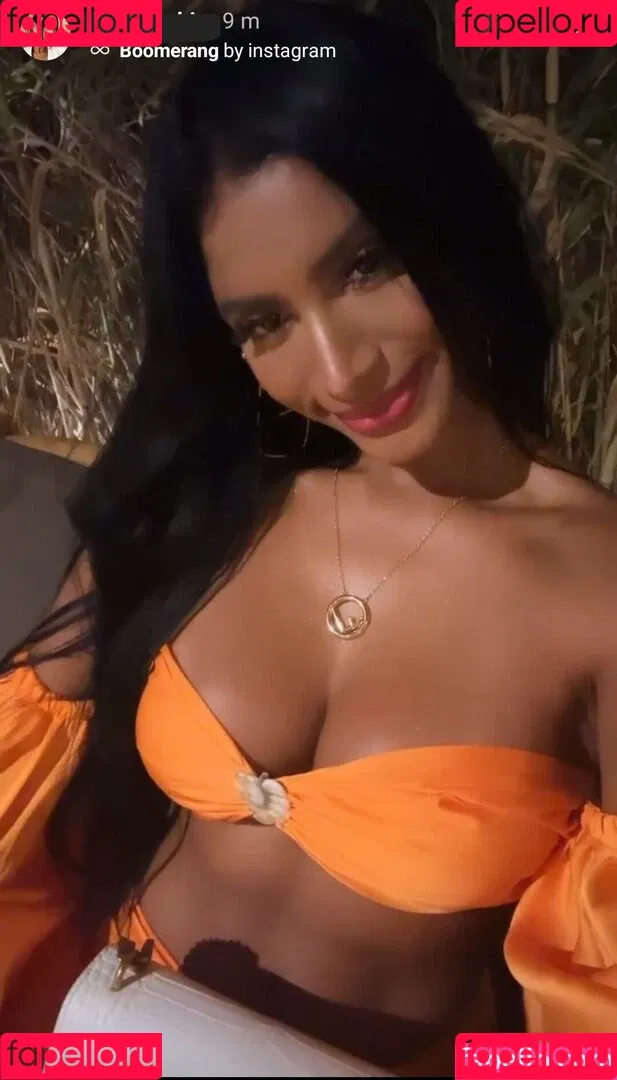 Dubai Escort Onlyfans Photo Gallery 