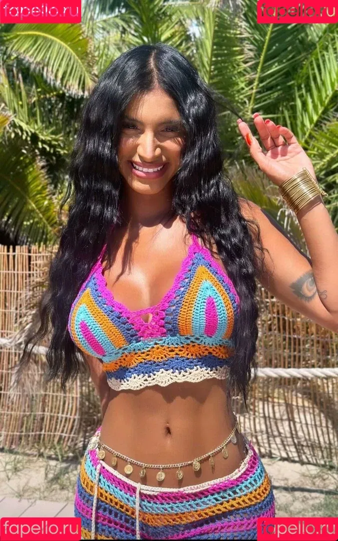 Dubai Escort Onlyfans Photo Gallery 