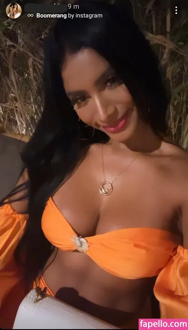 Dubai Escort Onlyfans Photo Gallery 