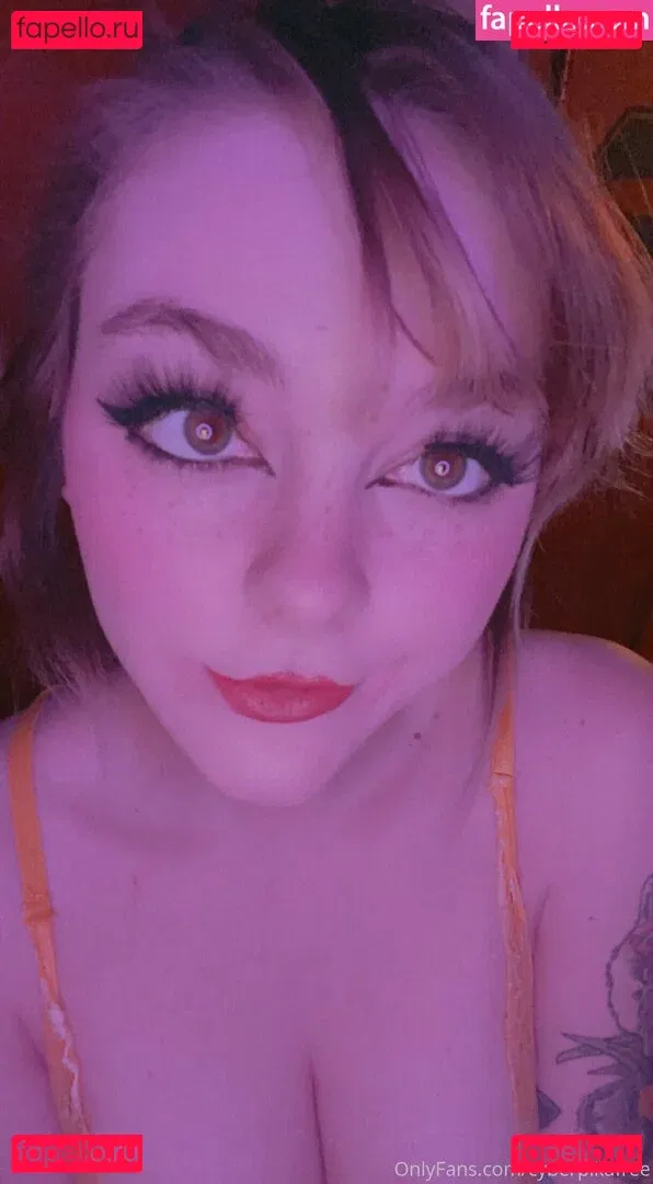 hyperbabecyber Onlyfans Photo Gallery 