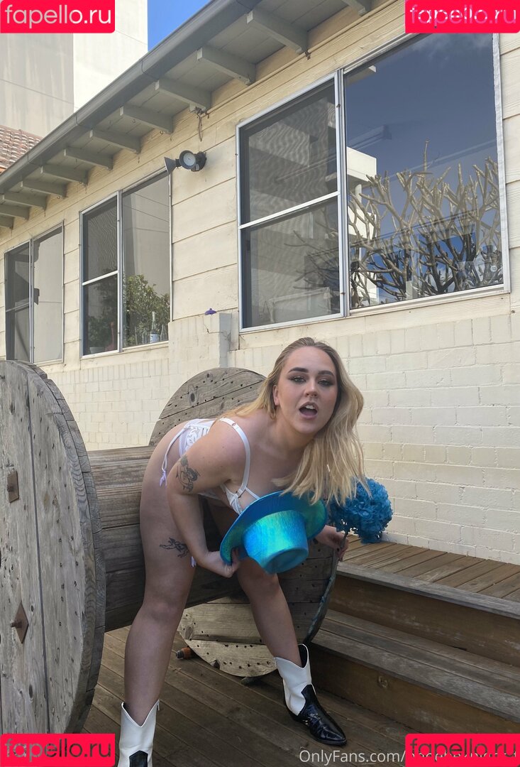 phoebeknight_t Onlyfans Photo Gallery 