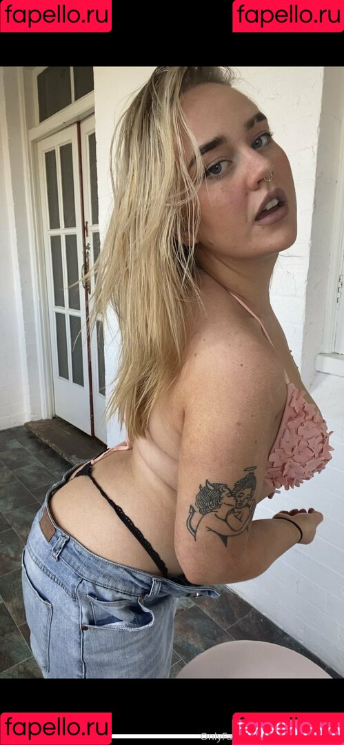 phoebeknight_t Onlyfans Photo Gallery 