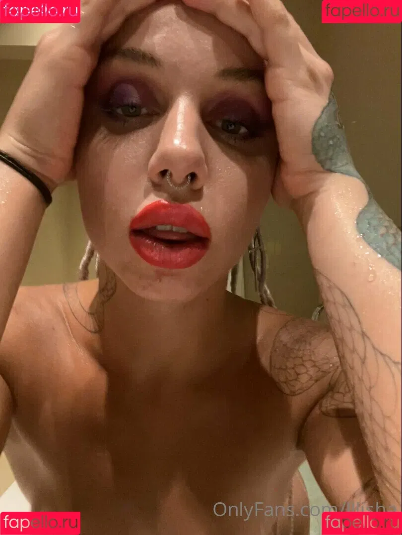 lllisha Onlyfans Photo Gallery 