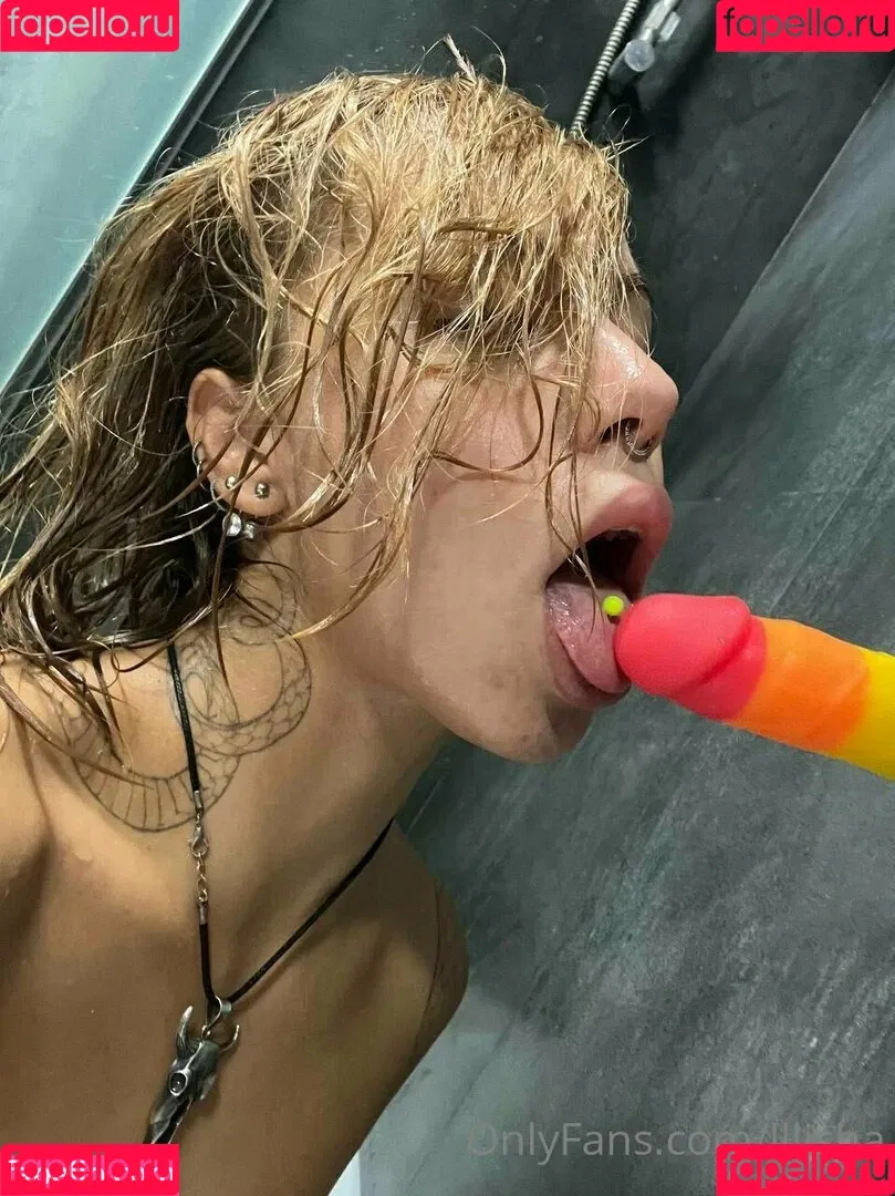 lllisha Onlyfans Photo Gallery 