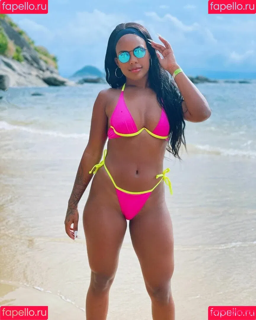 Marvvila Onlyfans Photo Gallery 