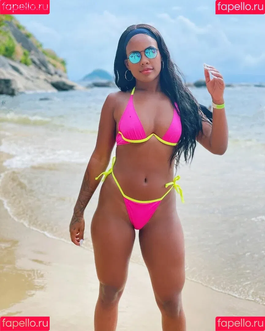 Marvvila Onlyfans Photo Gallery 
