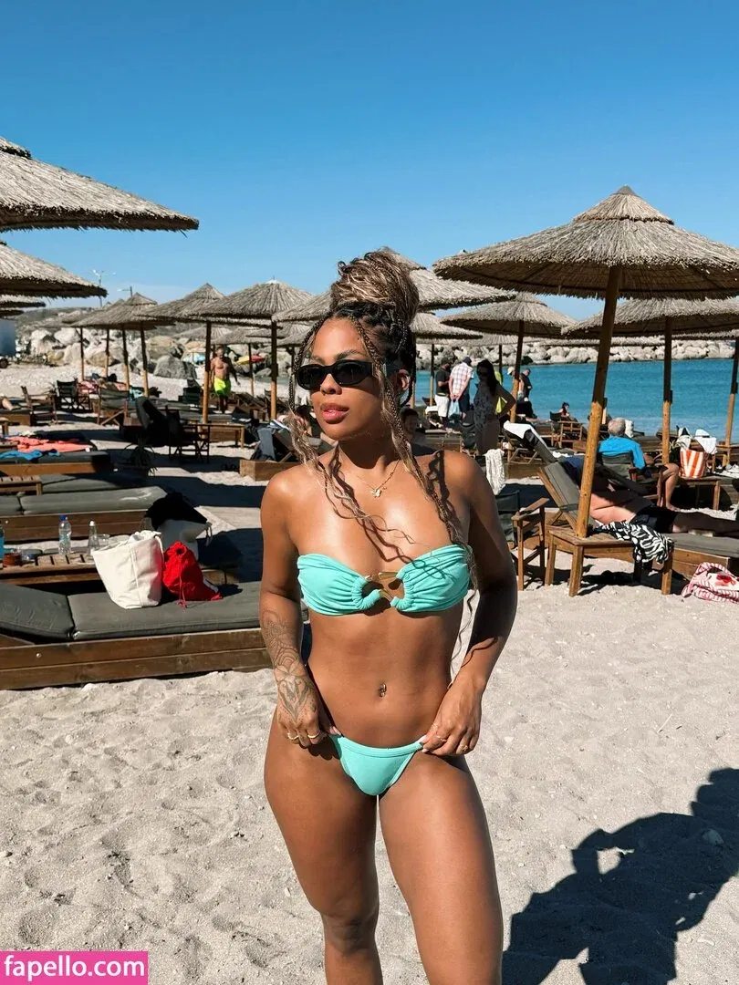 Marvvila Onlyfans Photo Gallery 