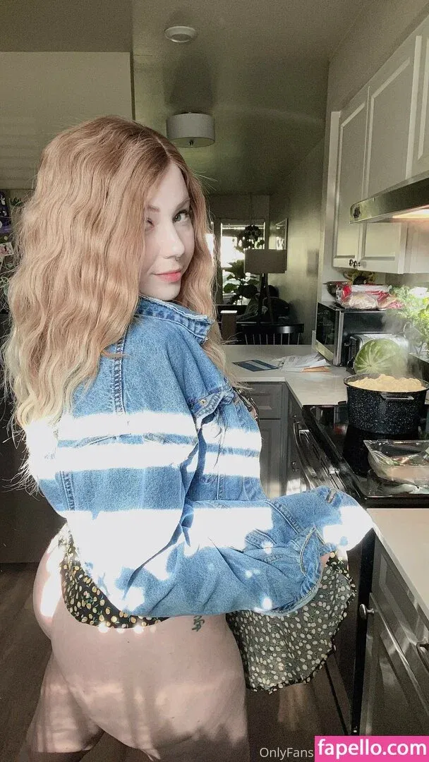 ZoeCatfu Onlyfans Photo Gallery 