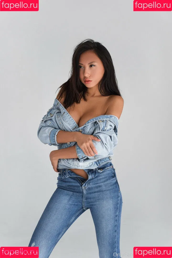 asian_model Onlyfans Photo Gallery 