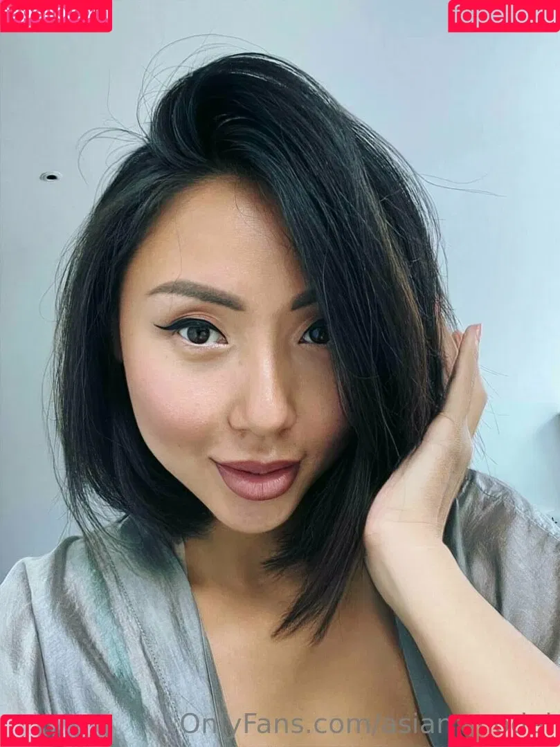 asian_model Onlyfans Photo Gallery 