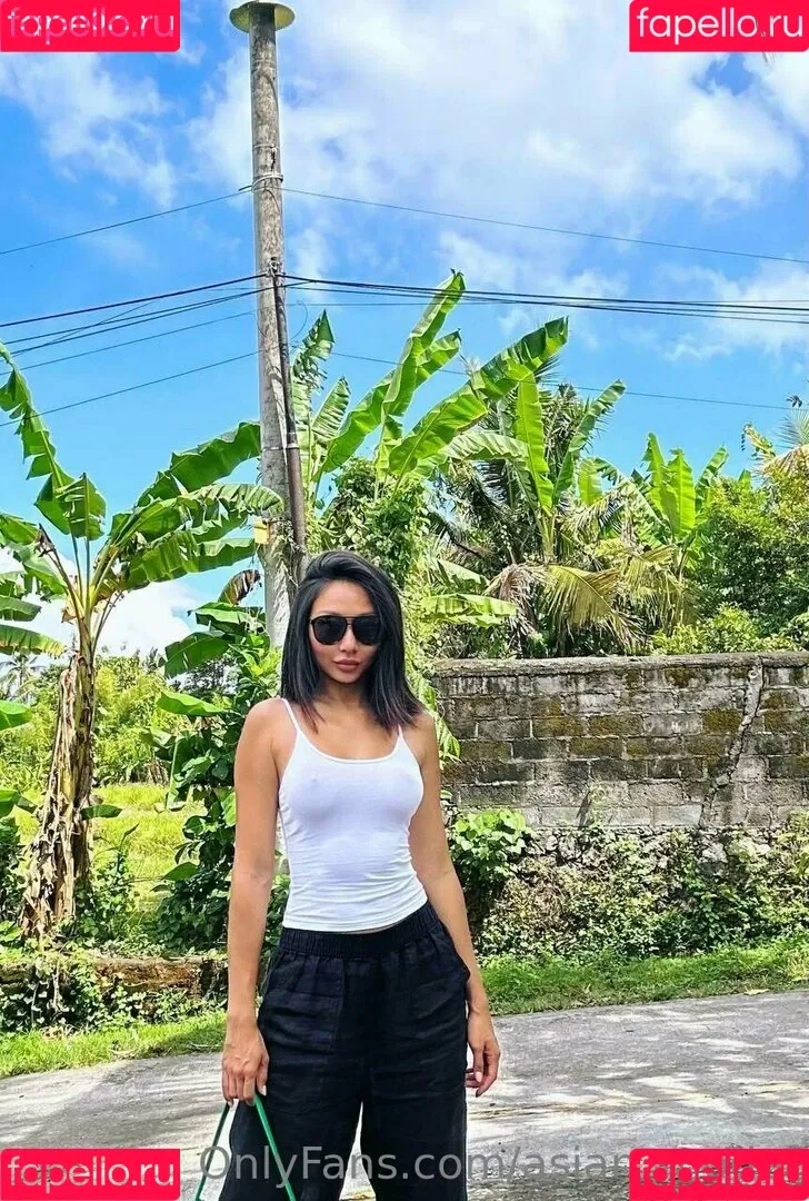 asian_model Onlyfans Photo Gallery 
